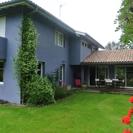 Villa 8 Personnes Proche D'hossegor Au Bord Du Golf De Pinsolle Soustons